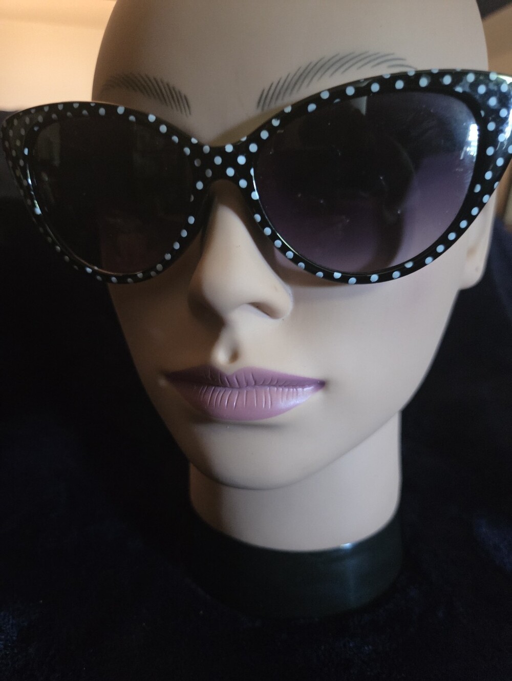 Retro Polka Dot Cat Eye Sunglasses - Black with White Dots
